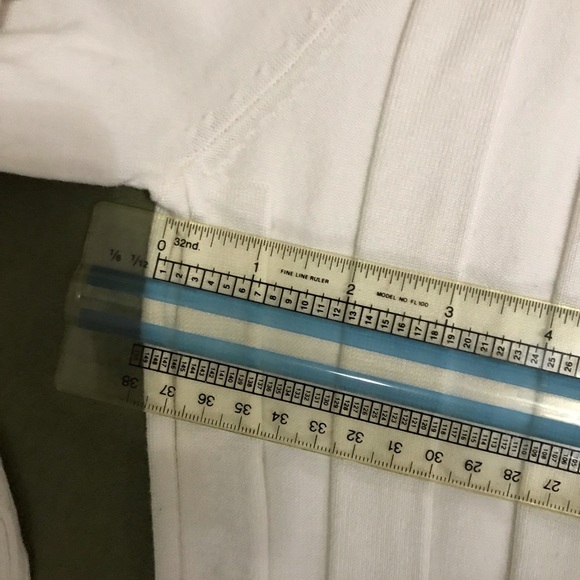 Carmen Marc Valvo Turtleneck - Picture 12 of 15